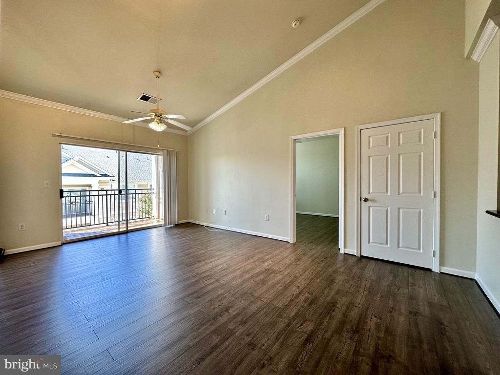 12925 Centre Park Circle - Photo 5