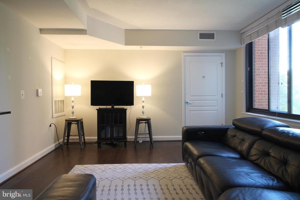 2451 Midtown Avenue - Photo 13