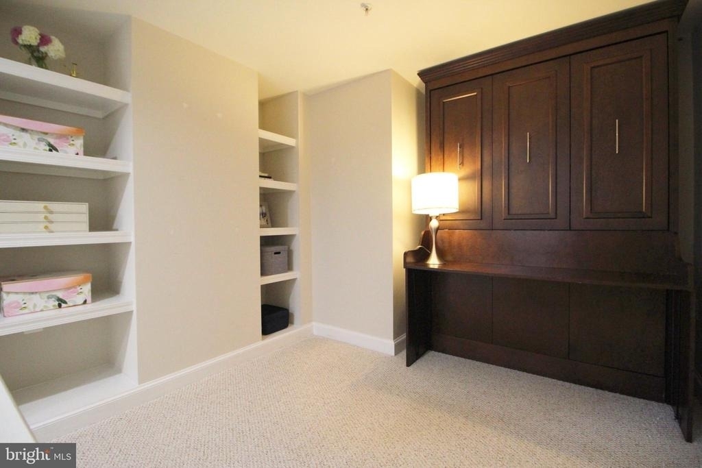 2451 Midtown Avenue - Photo 7
