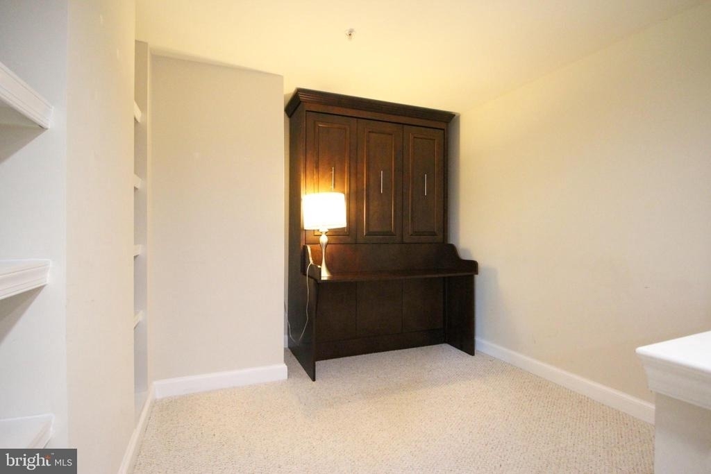 2451 Midtown Avenue - Photo 19