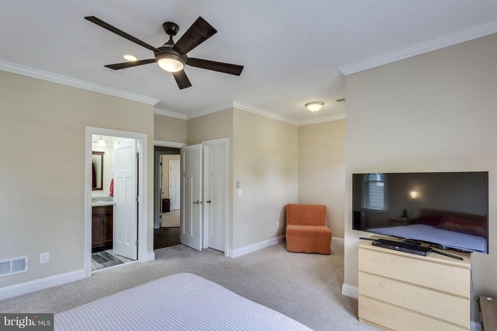 312 Pine Street - Photo 16