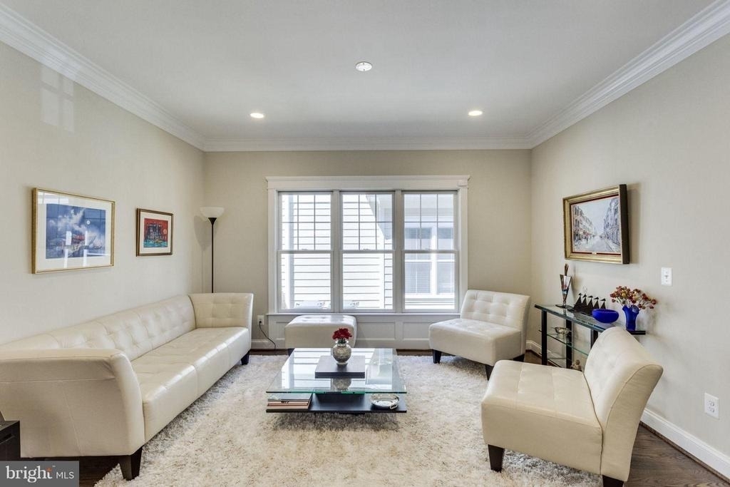 312 Pine Street - Photo 6