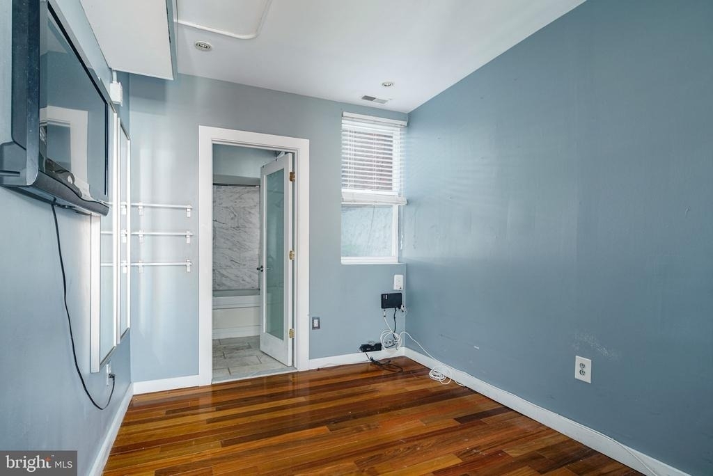 2211 South Street - Photo 6