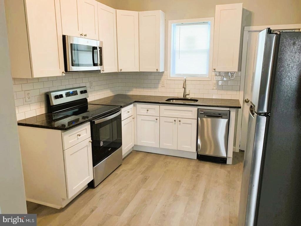 1314 S Myrtlewood Street - Photo 0