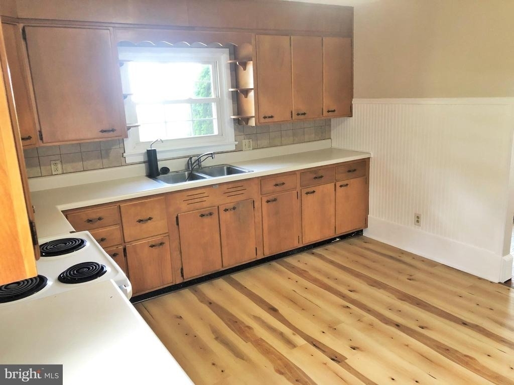 2060 Bridge Road - Photo 7