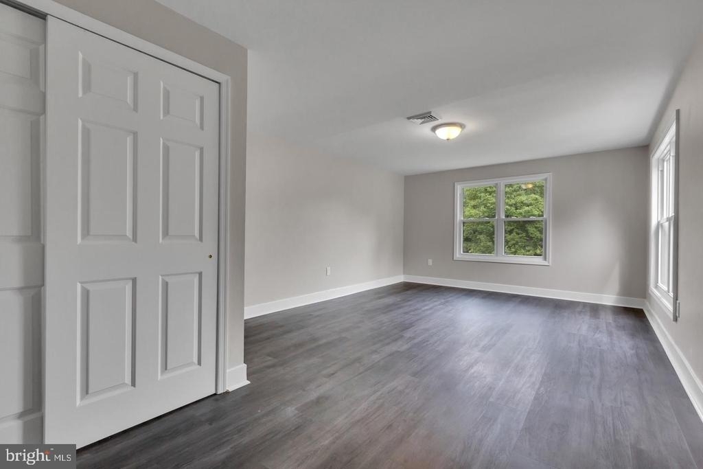 519 Linton Hill Road - Photo 17