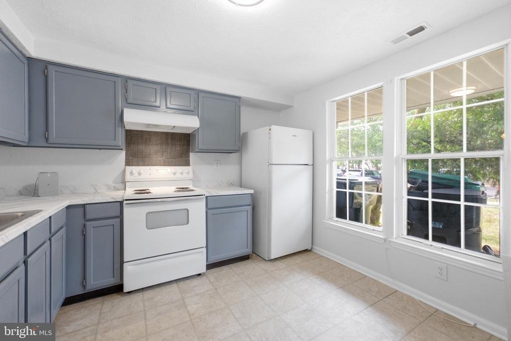 217 Vista Court - Photo 3