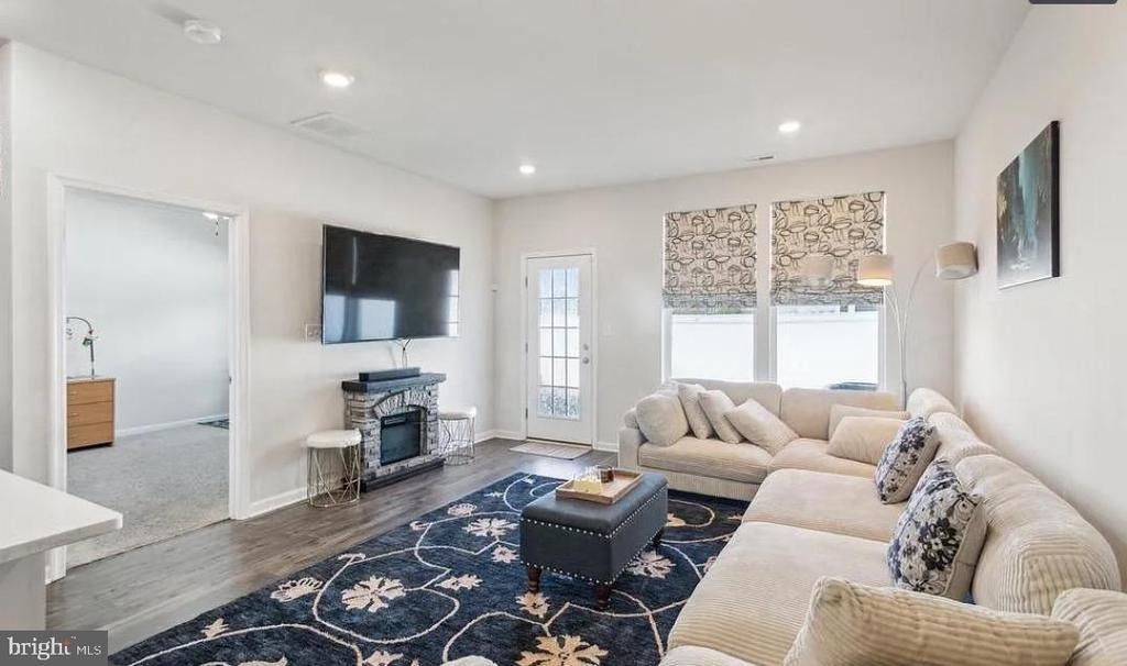 5 Roberta Way S - Photo 3