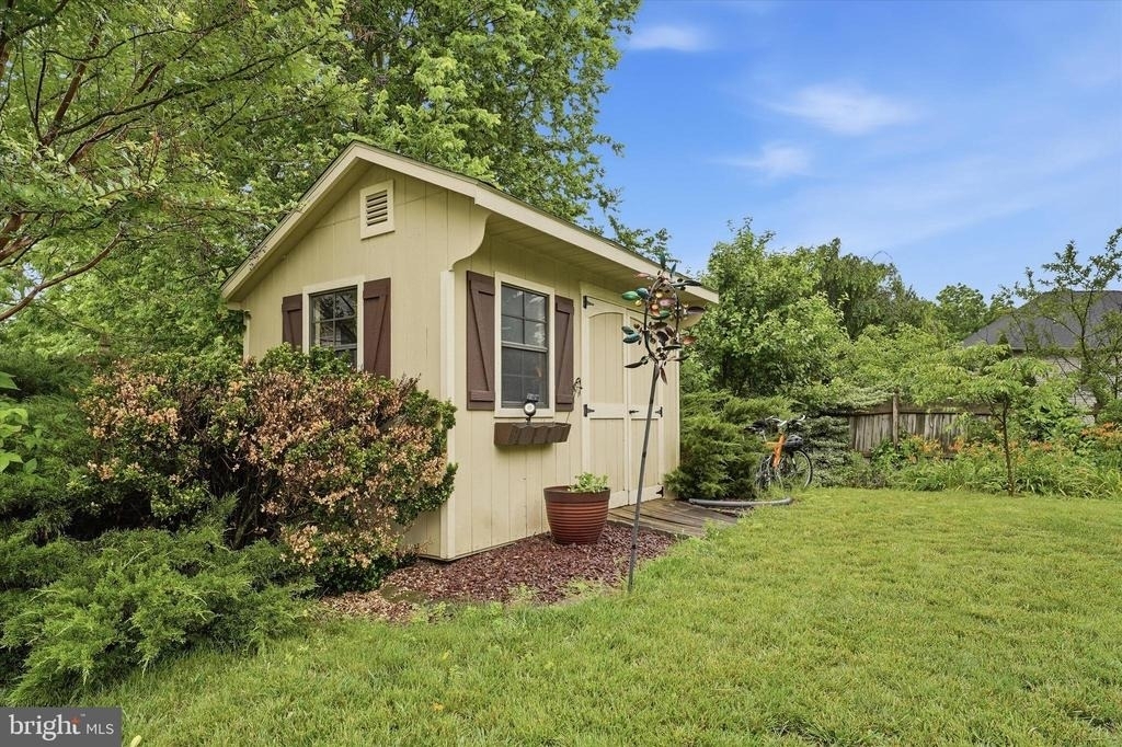 11406 Rolling Green Place - Photo 44