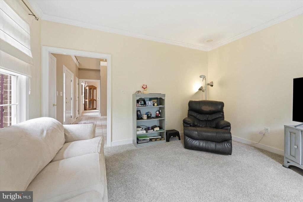 11406 Rolling Green Place - Photo 9