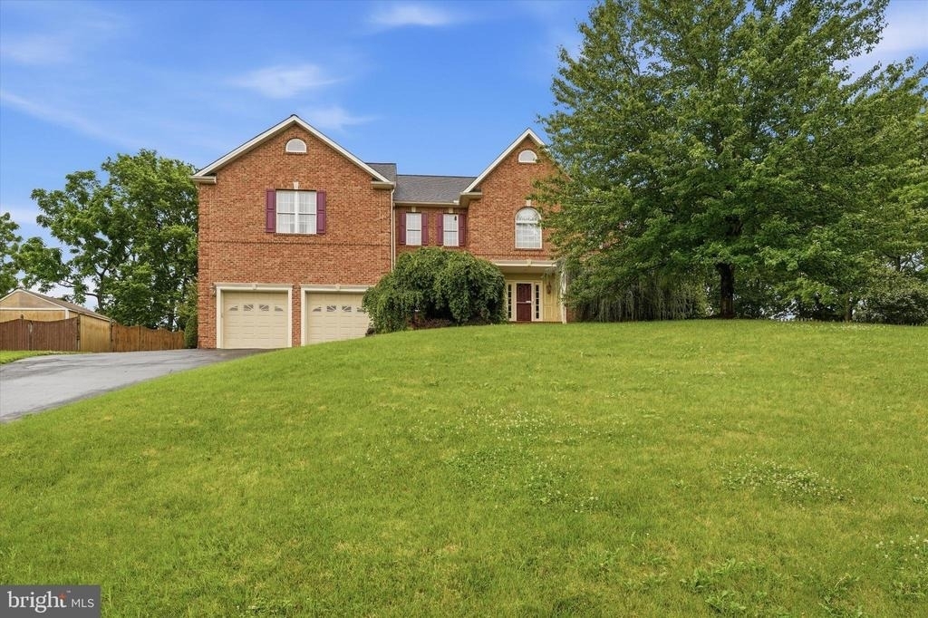 11406 Rolling Green Place - Photo 0