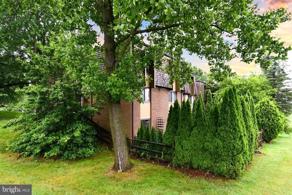 9401 Hickory View Place - Photo 40