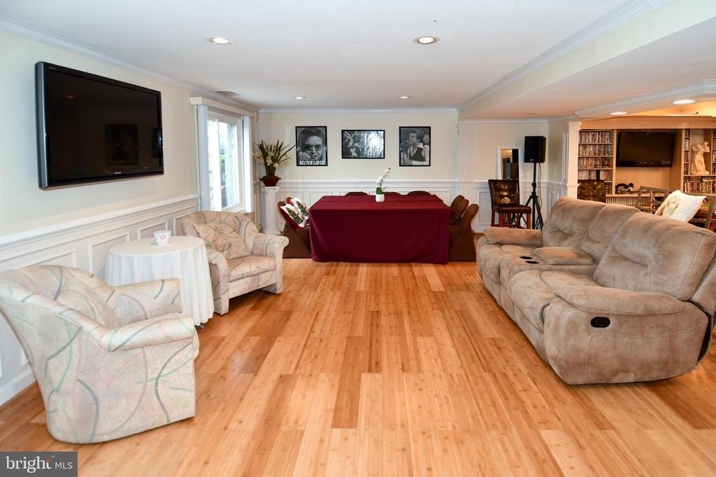 9401 Hickory View Place - Photo 34