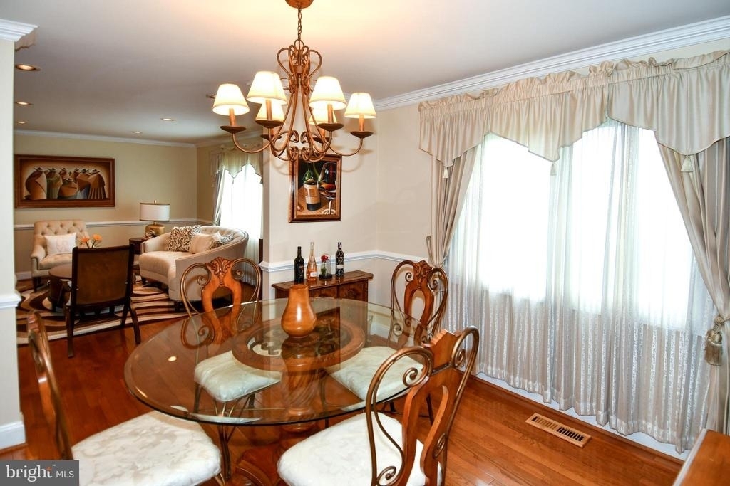 9401 Hickory View Place - Photo 12
