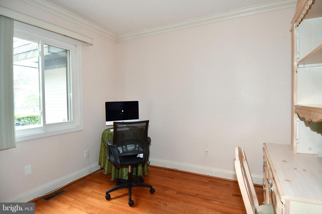 9401 Hickory View Place - Photo 20