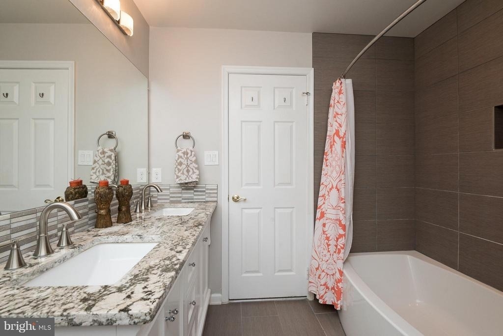 5920 Maplewood Park Place - Photo 29