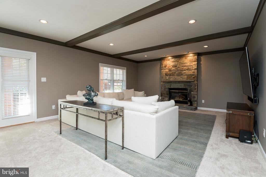 5920 Maplewood Park Place - Photo 19