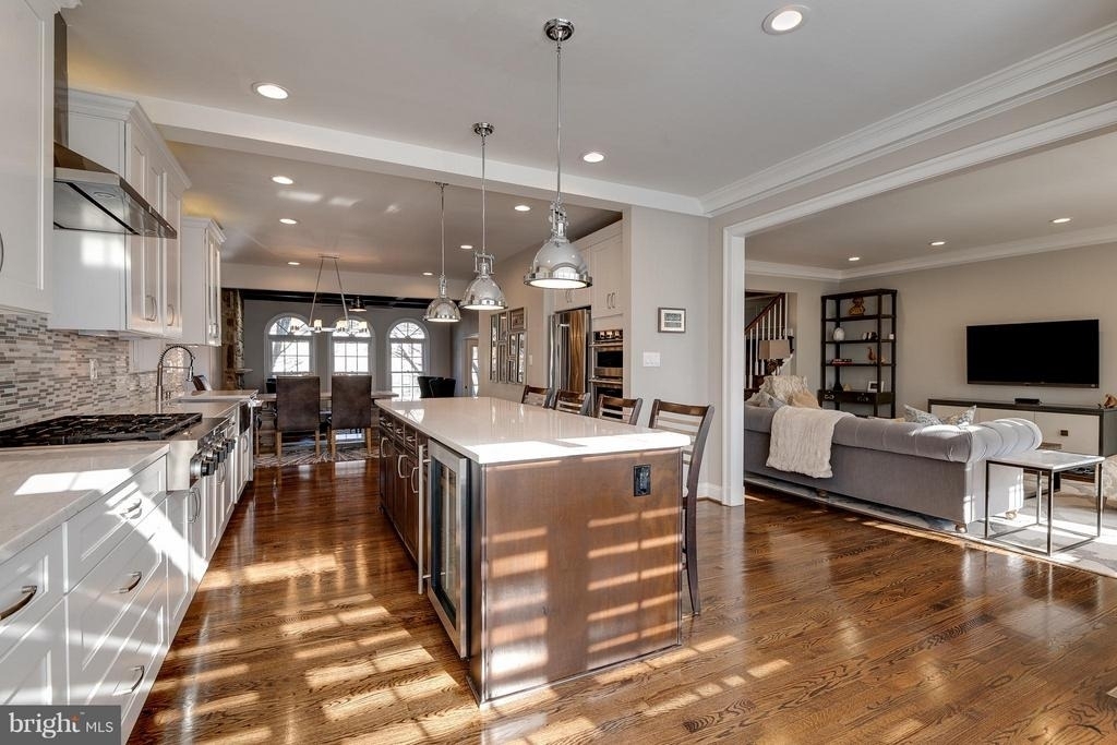 5920 Maplewood Park Place - Photo 11
