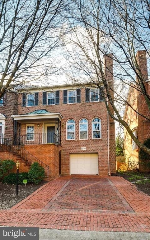 5920 Maplewood Park Place - Photo 1