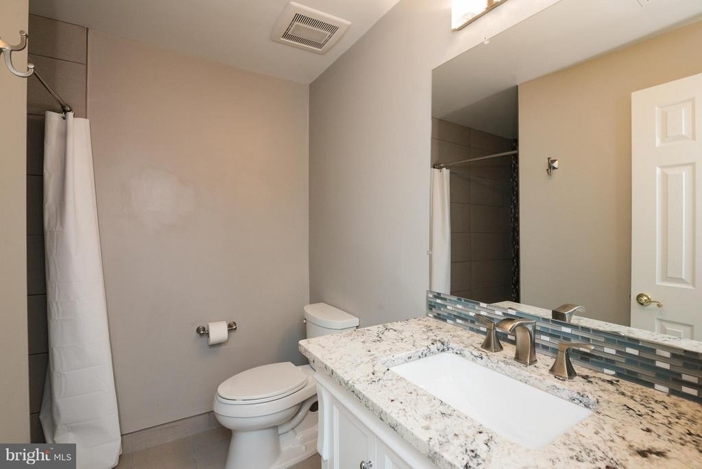 5920 Maplewood Park Place - Photo 22