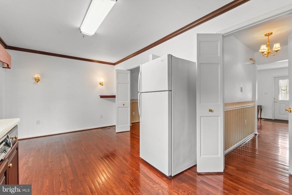 330 Harlan Square - Photo 13