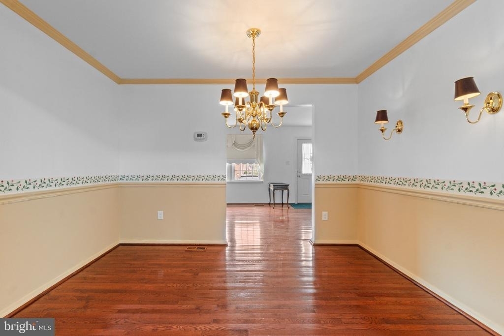 330 Harlan Square - Photo 7