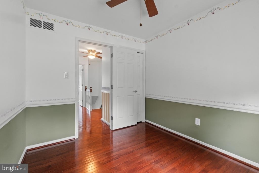 330 Harlan Square - Photo 18