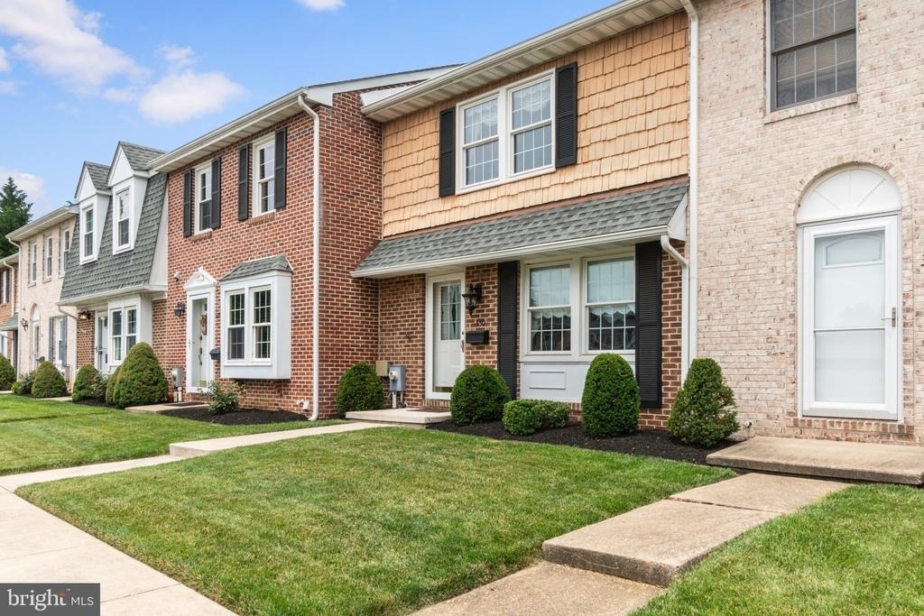 330 Harlan Square - Photo 37