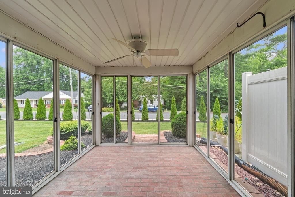 330 Harlan Square - Photo 32