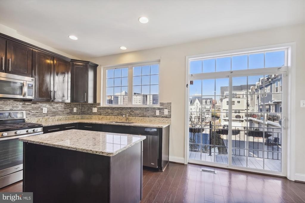 67 Linden Place - Photo 11