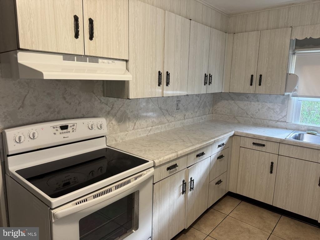 508 Warren Road - Photo 3
