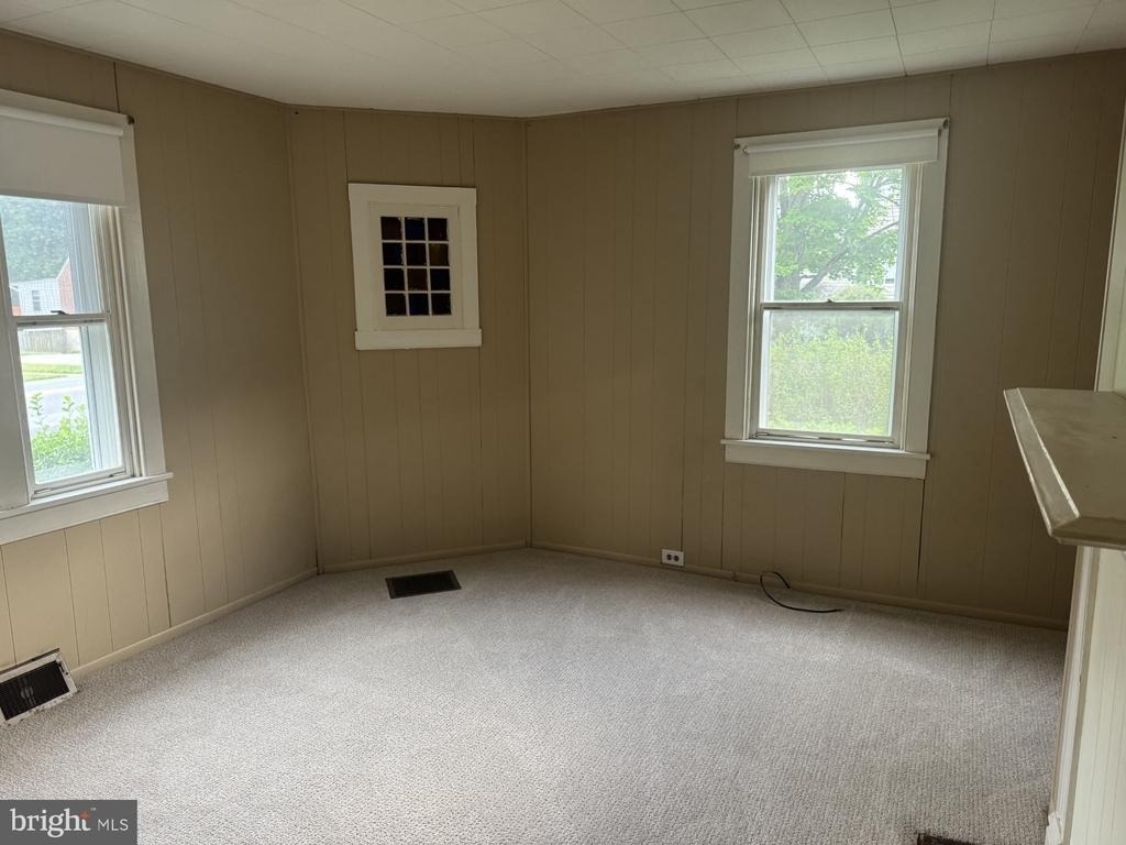 508 Warren Road - Photo 8
