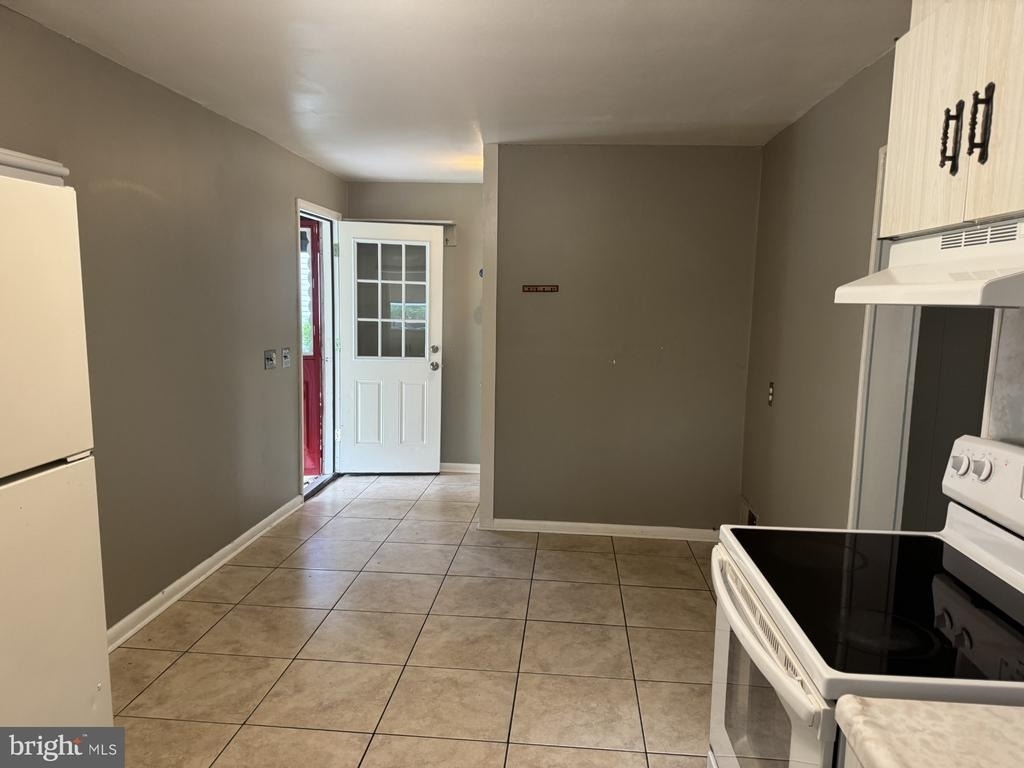 508 Warren Road - Photo 6