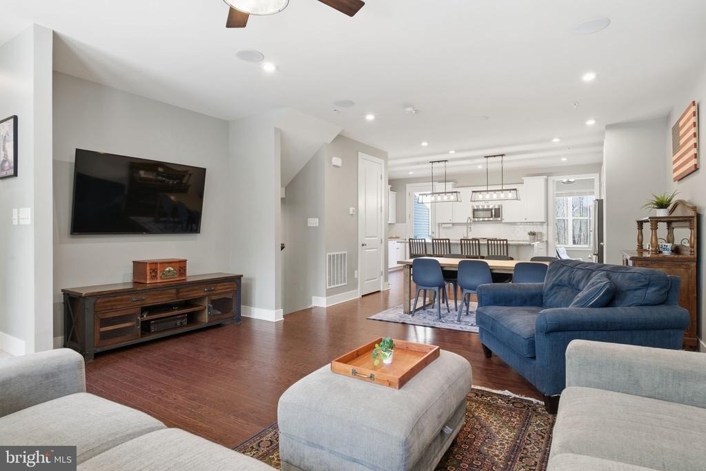 2658 Sequoia Lane - Photo 3