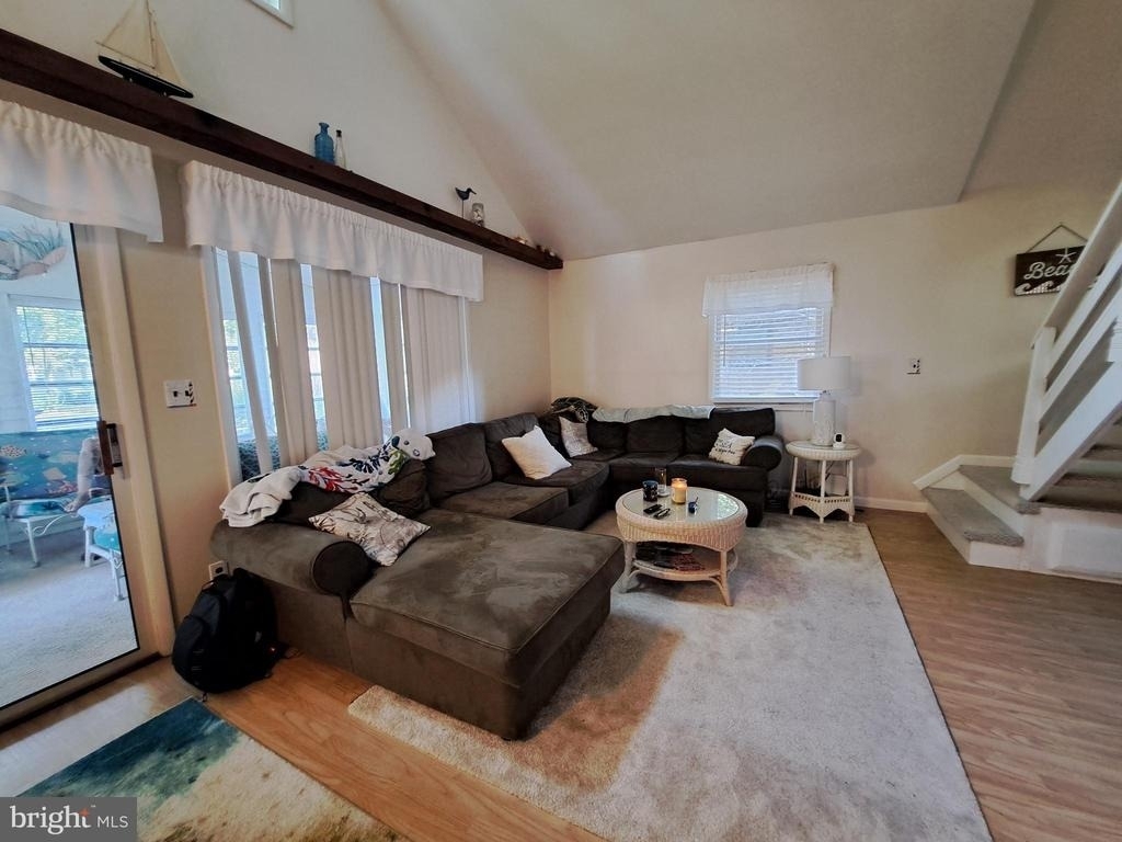 23020 Linden Drive - Photo 2