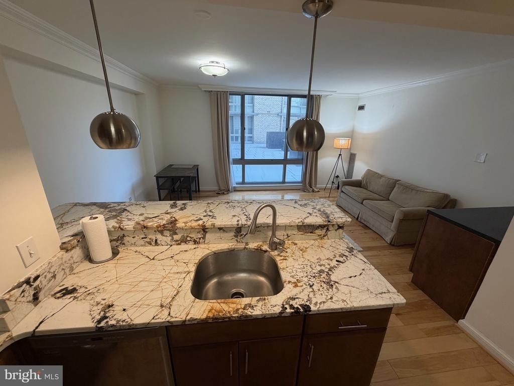 950 25th Street Nw - Photo 6