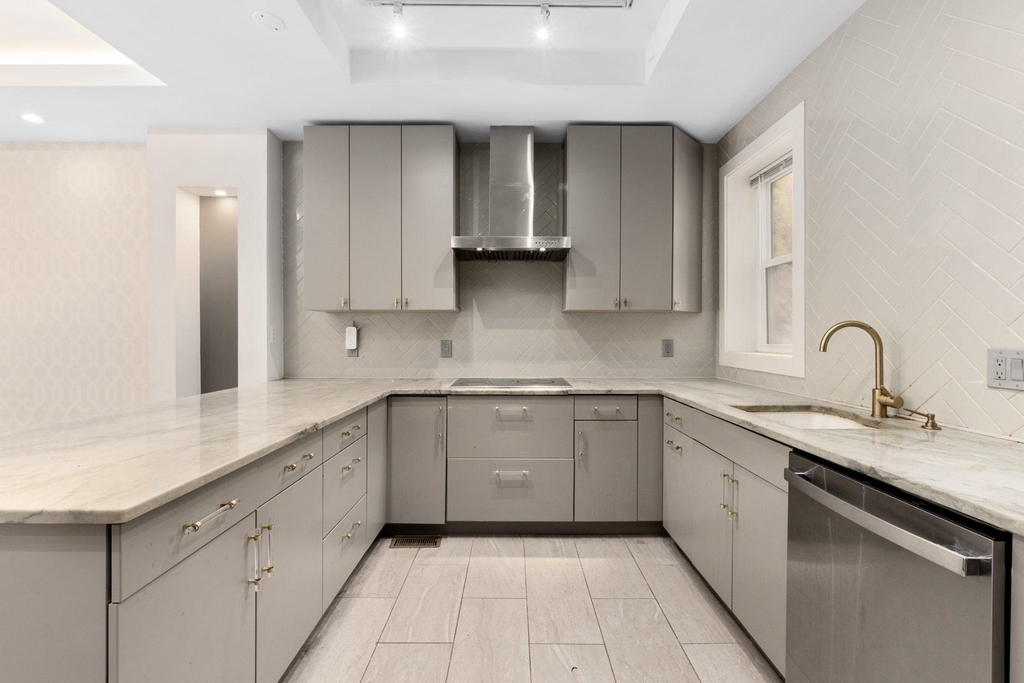 3223 13th Street Nw - Photo 6