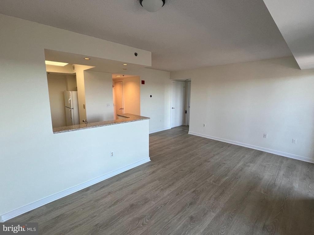1275 25th Street Nw - Photo 9