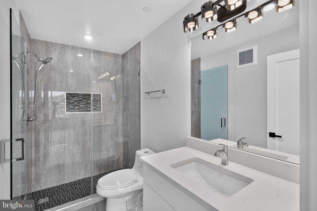 1650 Columbia Road Nw - Photo 19