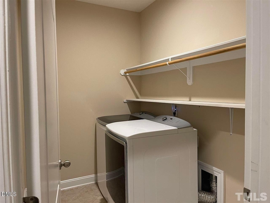 811 Rymark Court - Photo 13