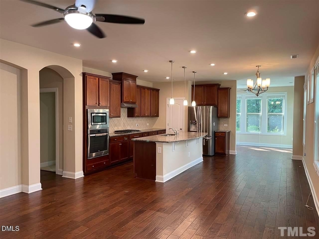 811 Rymark Court - Photo 5
