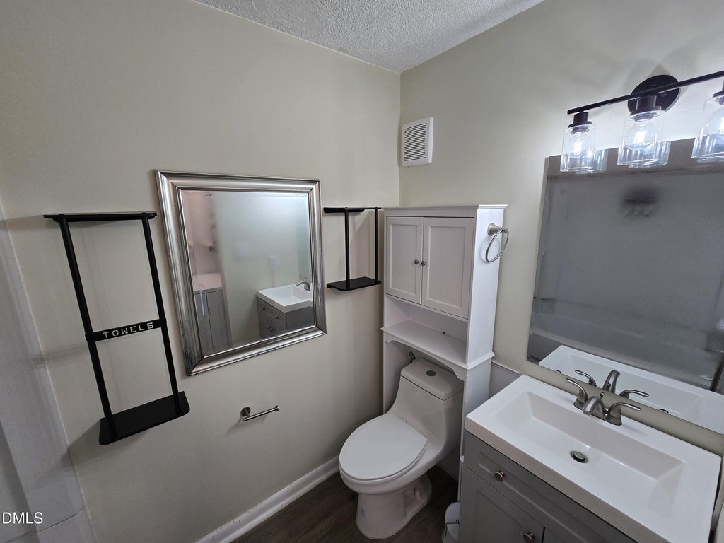 3071 Huntleigh Drive - Photo 4