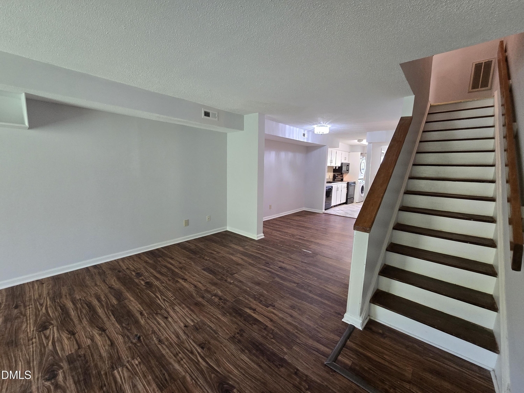117 Kingsbury Drive - Photo 23