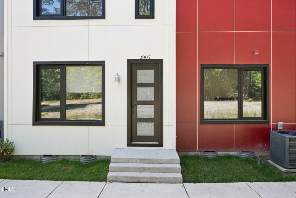 2007 Jade Street - Photo 1
