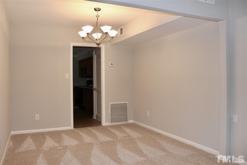 1355 Springlawn Court - Photo 6