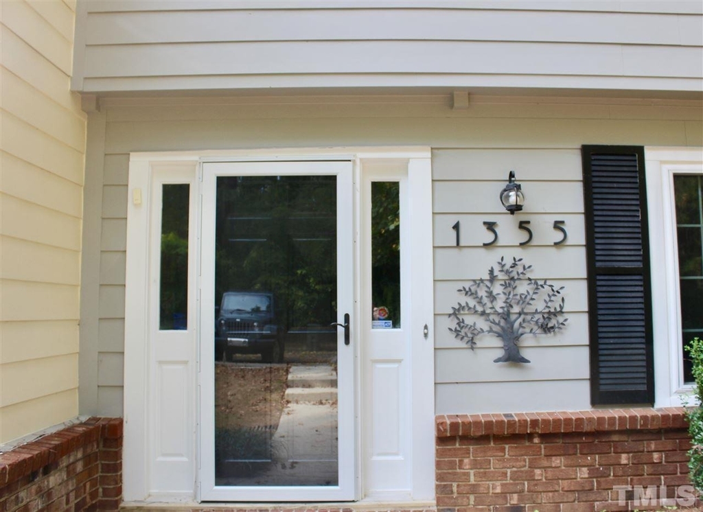 1355 Springlawn Court - Photo 2