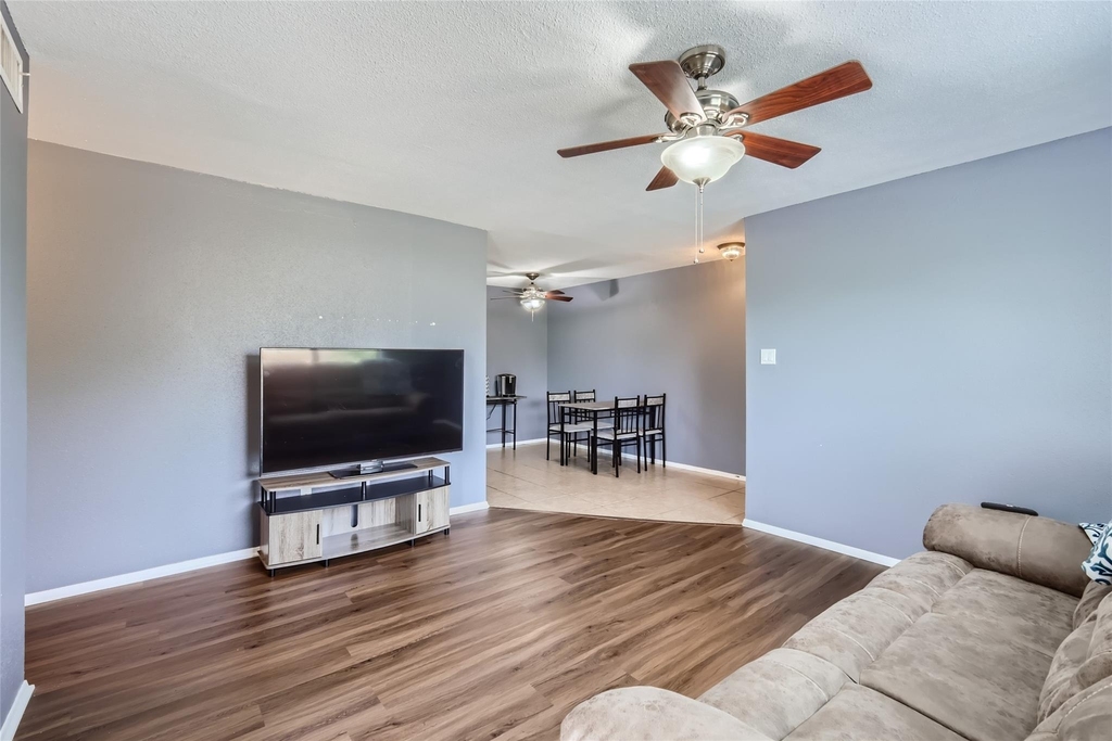 8210 Bent Tree Rd - Photo 4
