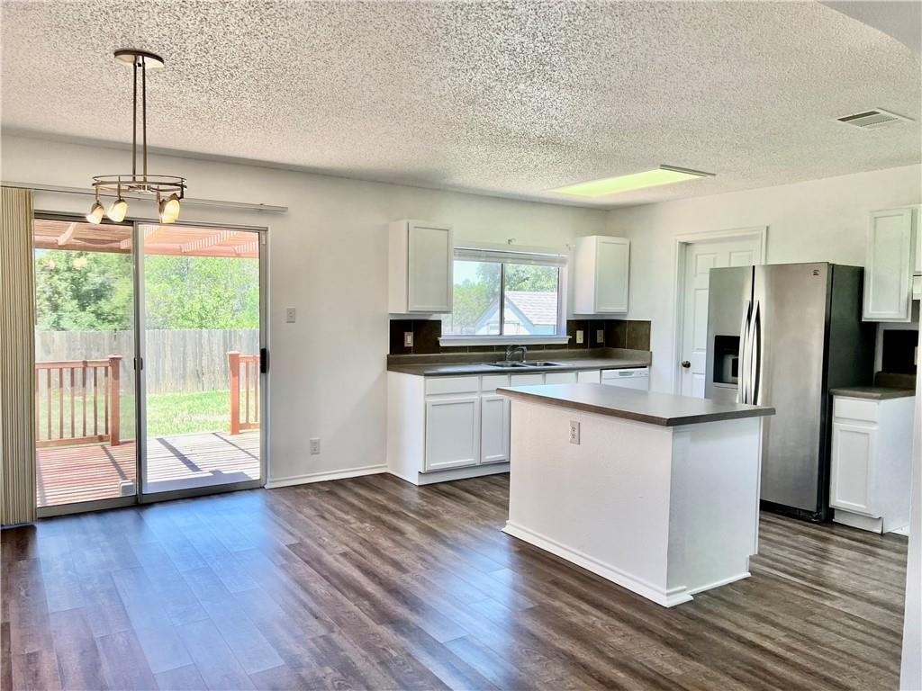 1105 Jolie Ln - Photo 4