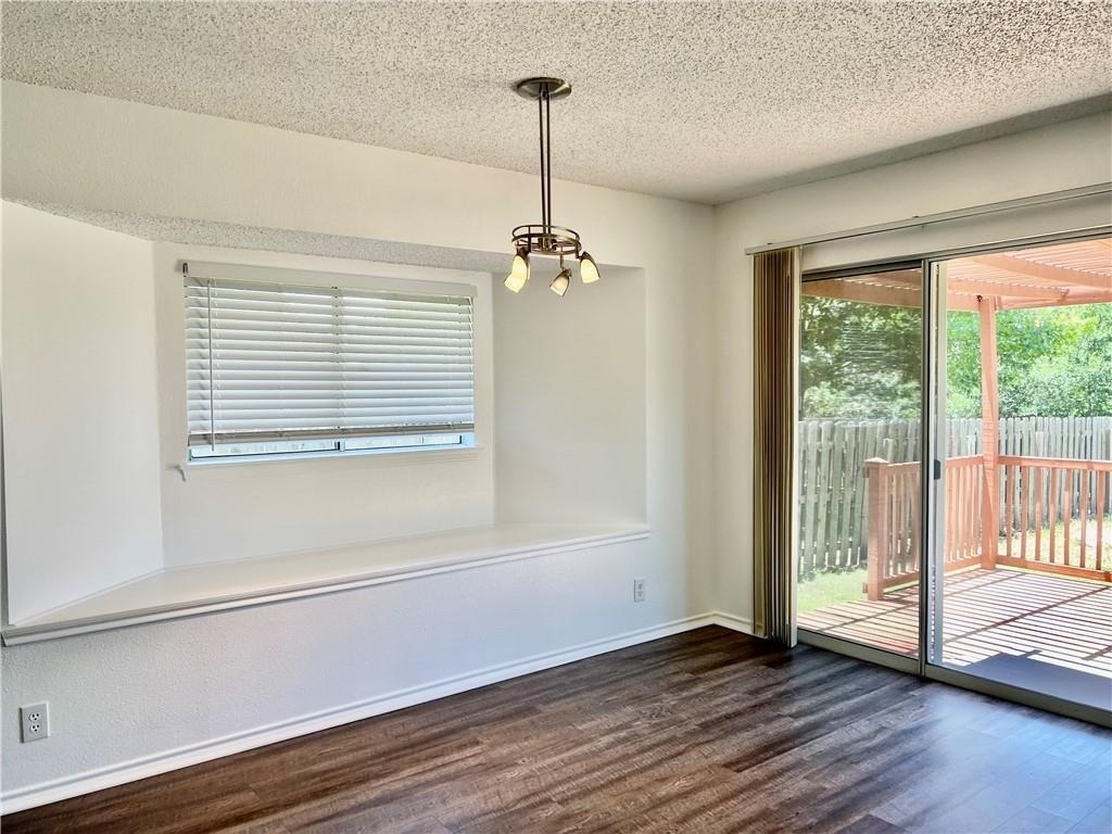 1105 Jolie Ln - Photo 6