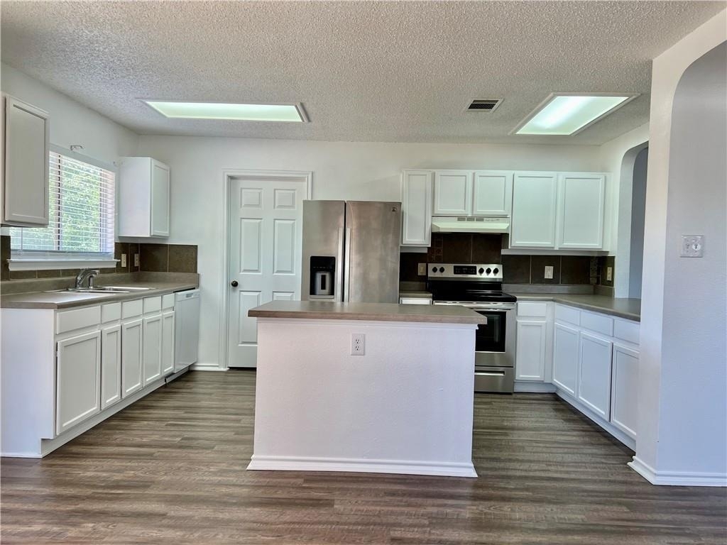 1105 Jolie Ln - Photo 5